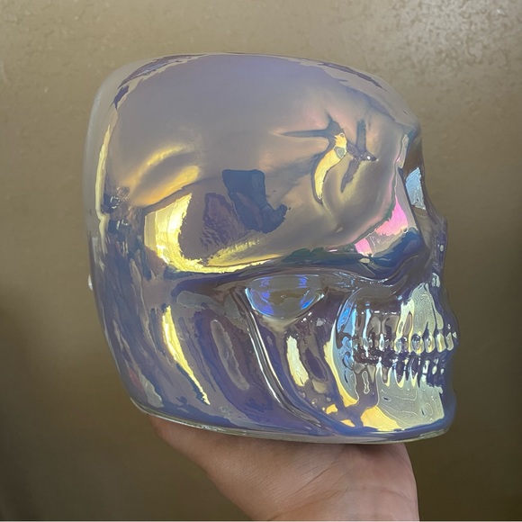 Bath and body works skull 3-wick candle holder - Picture 3 of 6